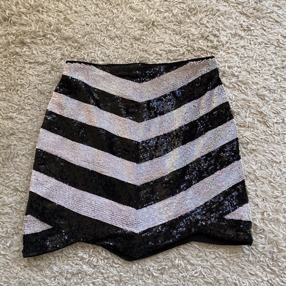 black and whit sequin skirt worn once - Picture 2 of 5